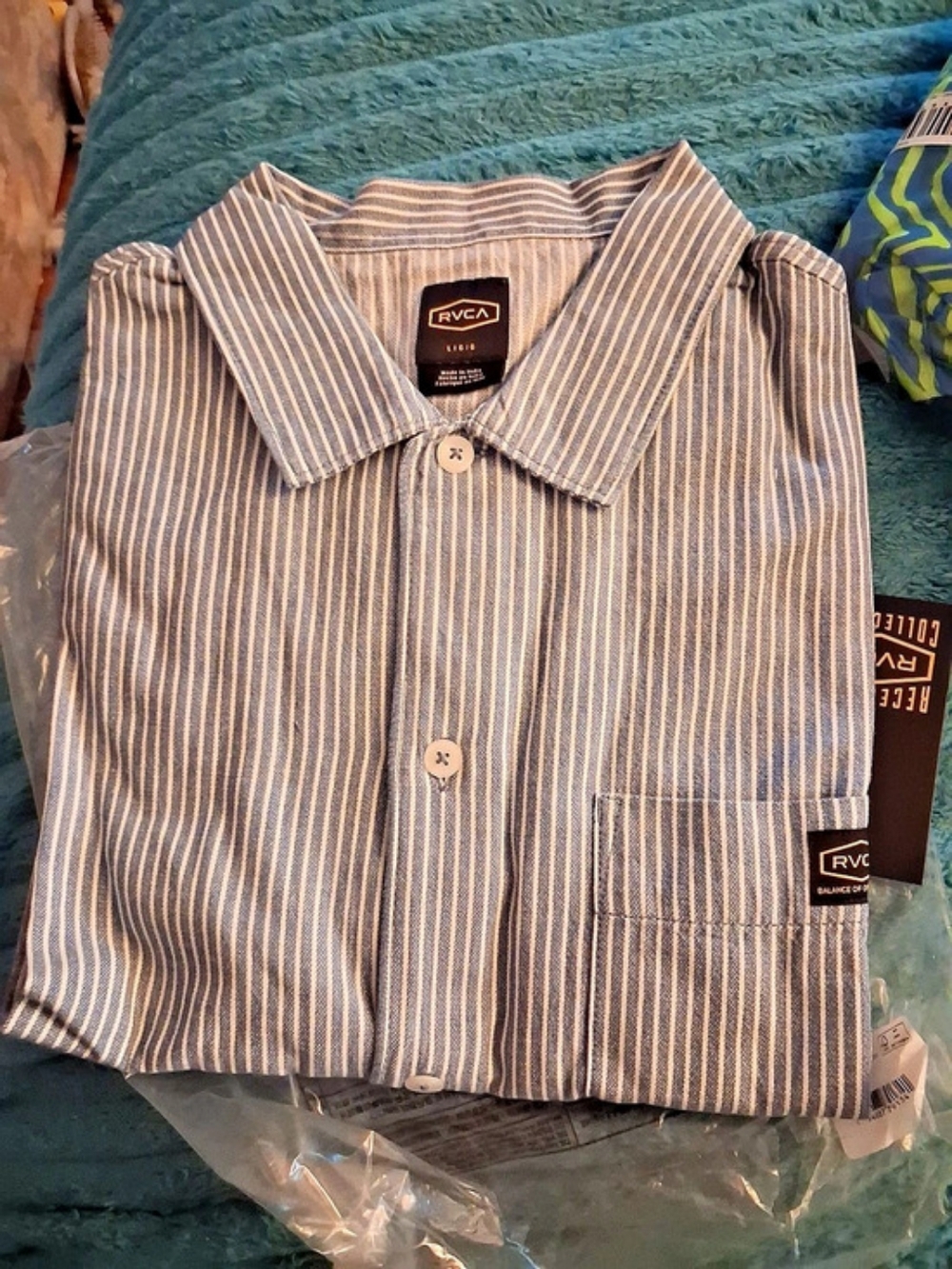 RVCA Day Shift Stripe II Striped Button Down Gray & White Size Large NWT